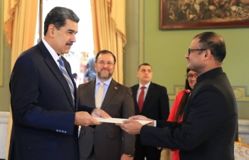 El embajador de India en Venezuela Sr. P.K. Ashok Babu presento sus cartas credenciales al honorable Presidente de la Republica Bolivariana de Venezuela S.E. Nicolas Maduro en una ceremonia celebrada en el Palacio de Miraflores el lunes 20 de noviembre de 2023.